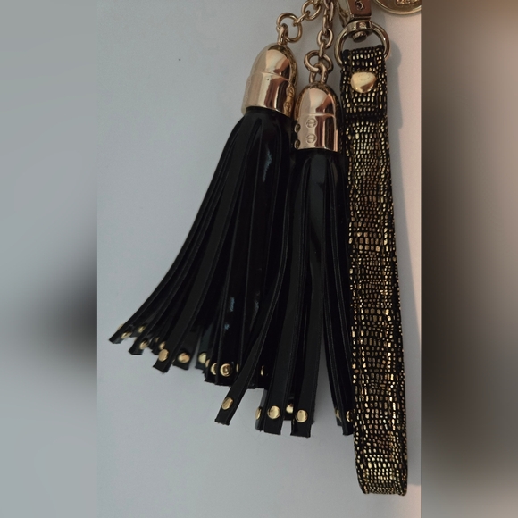 Deux Lux Gold & Black Fabric Animal Print Wallet Wristlet w/Hangtag and Tassels - Picture 6 of 11